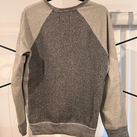 Reigning Champ crew neck sweater - Picture 2 of 2
